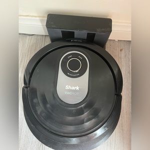 Shark AI vacmop robot